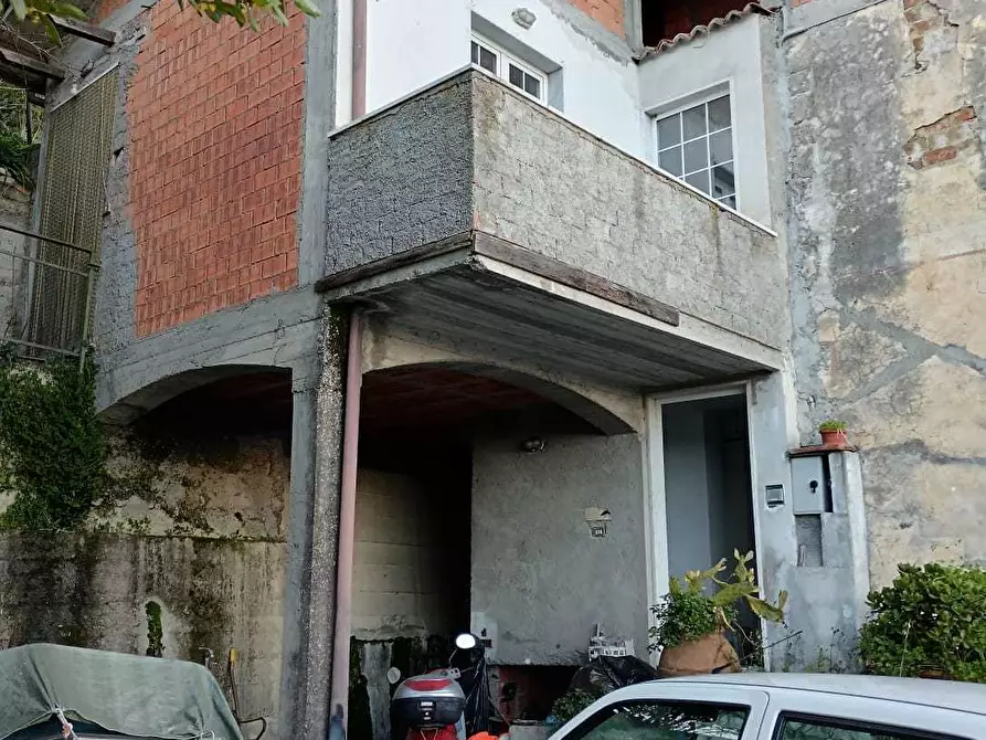 Immagine 2 di Casa semindipendente in vendita  a Ameglia