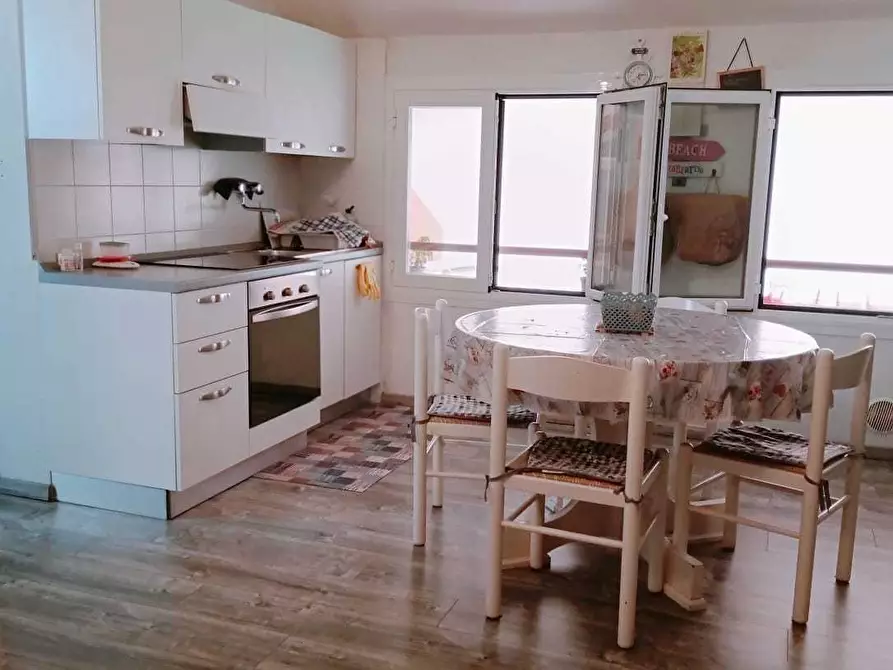 Immagine 5 di Mansarda in vendita  a Ameglia