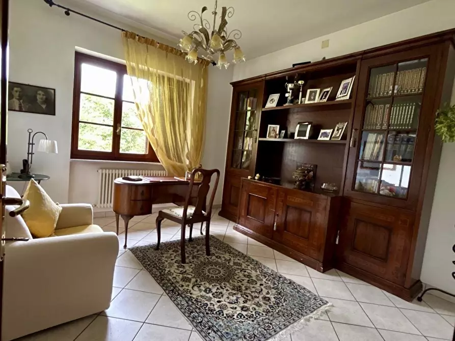 Immagine 21 di Casa semindipendente in vendita  a Carrara