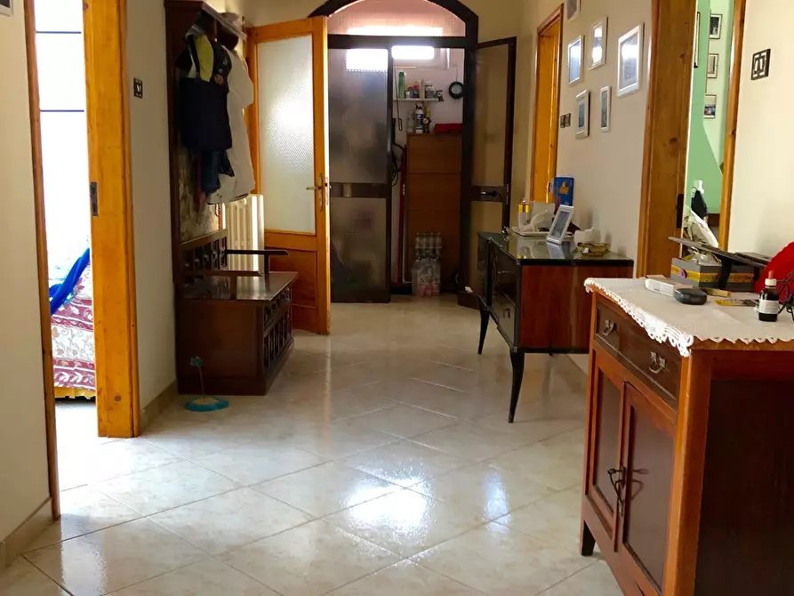 Immagine 2 di Porzione di casa in vendita  a Ameglia