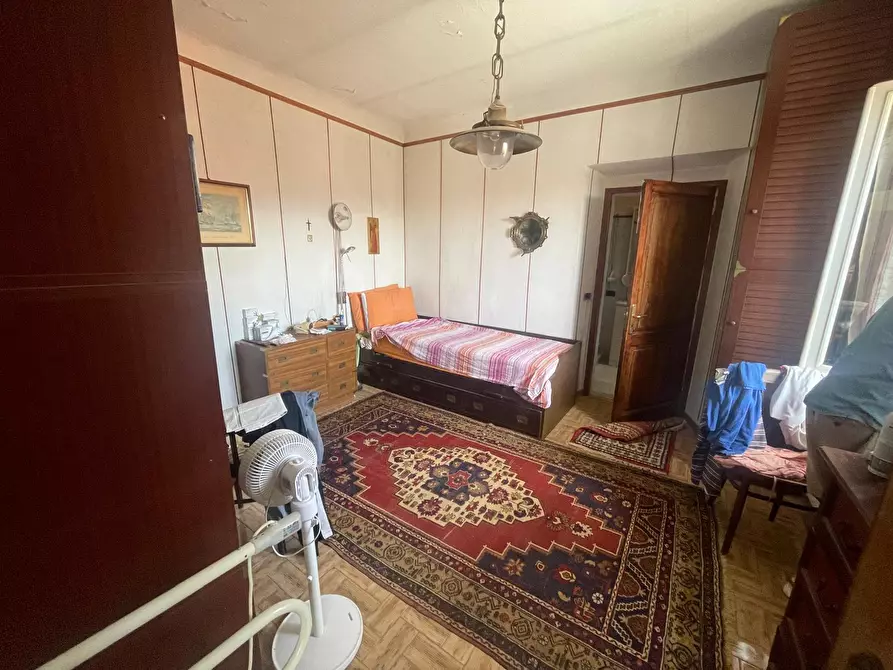 Immagine 11 di Casa indipendente in vendita  a Ameglia