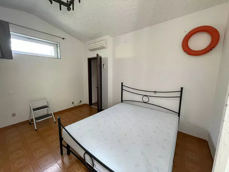 Immagine 10 di Porzione di casa in vendita  a Ameglia
