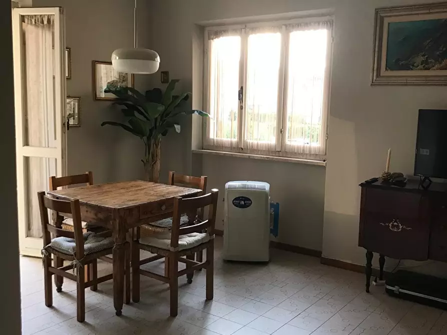 Immagine 9 di Trilocale in vendita  in Via dell'Angelo 12 a Ameglia