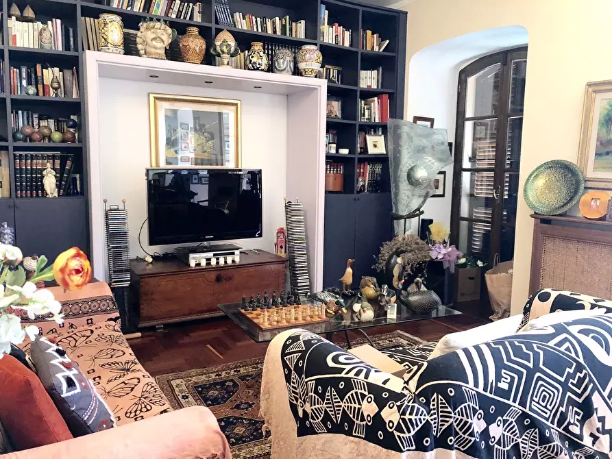 Immagine 8 di Porzione di casa in vendita  a Ameglia