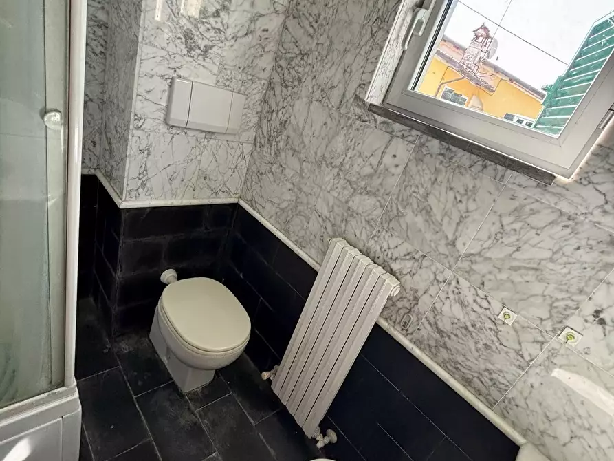 Immagine 18 di Porzione di casa in vendita  a Ameglia