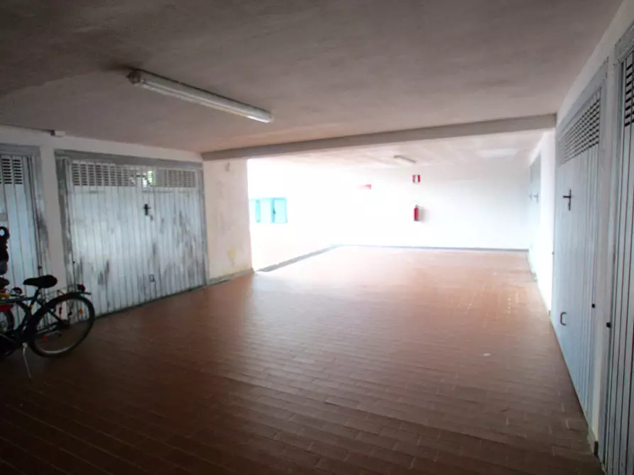 Immagine 23 di Trilocale in vendita  a Ameglia