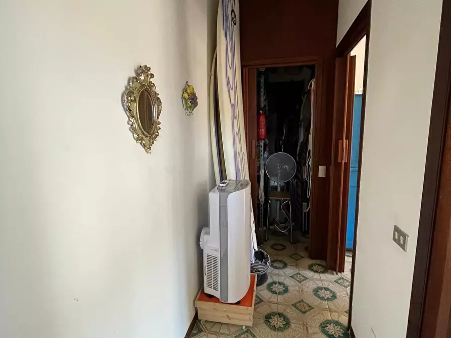 Immagine 11 di Bilocale in vendita  a Ameglia