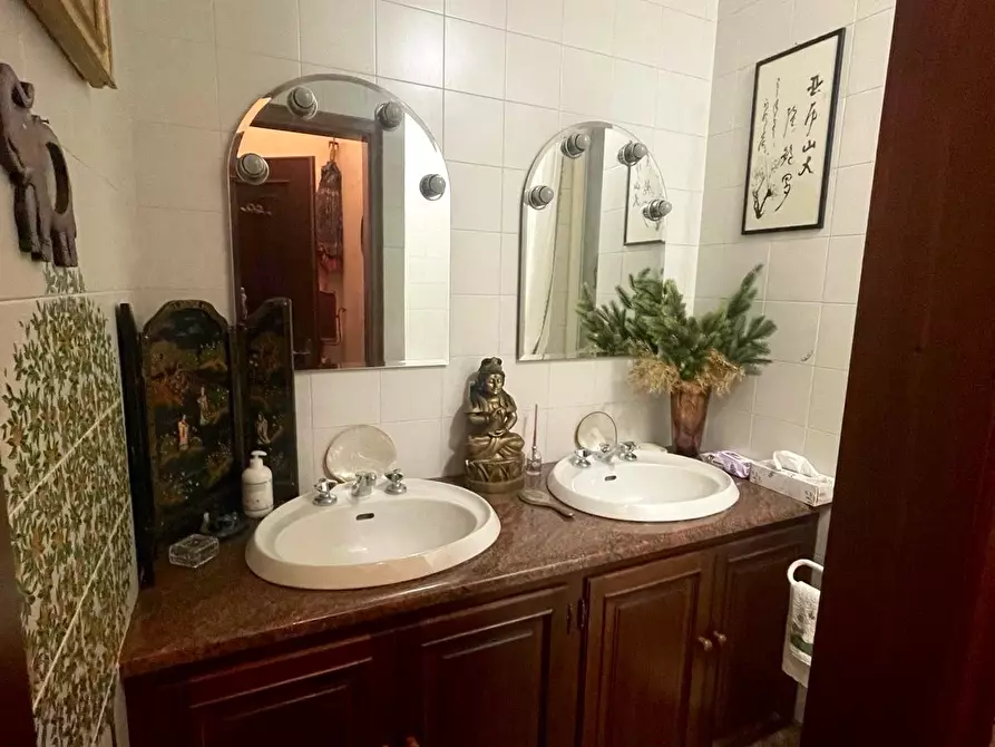 Immagine 16 di Casa indipendente in vendita  a Castelnuovo Magra