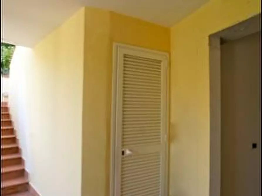 Immagine 18 di Trilocale in vendita  a Lerici