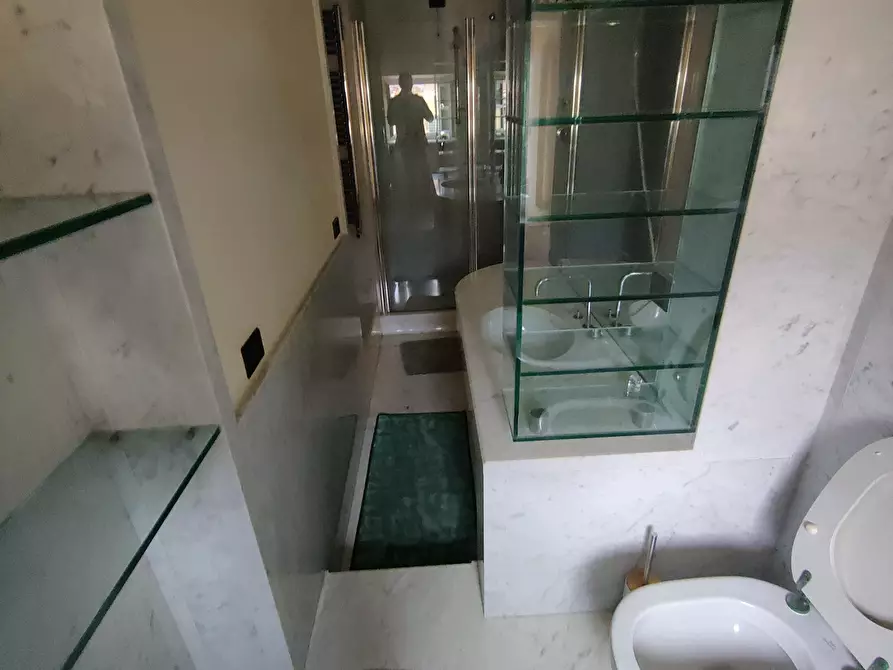 Immagine 14 di Appartamento in affitto  in Via Verdi 1B a Carrara