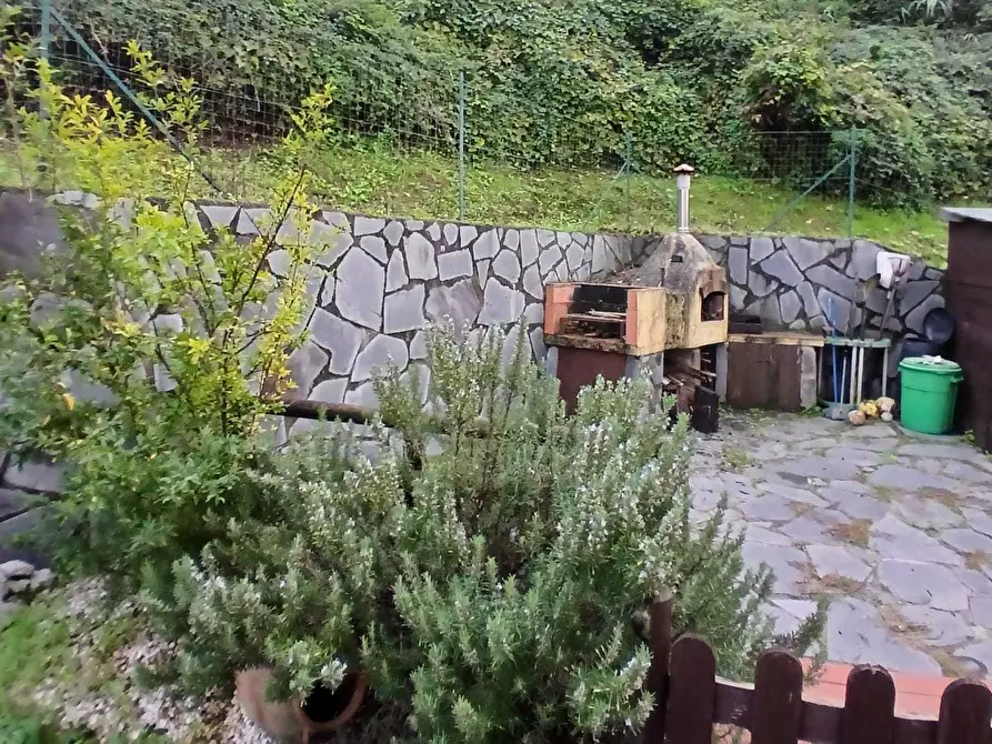 Immagine 27 di Casa semindipendente in vendita  in Via Valle 8 a Vezzano Ligure