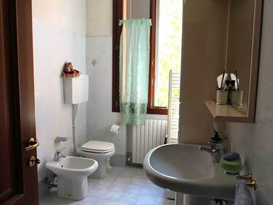 Immagine 17 di Appartamento in vendita  in Via E. Carnevali 79 a Valsamoggia