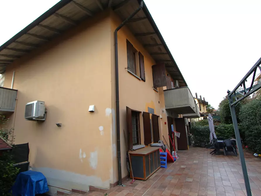 Immagine 41 di Appartamento in vendita  in Via E. Carnevali a Valsamoggia