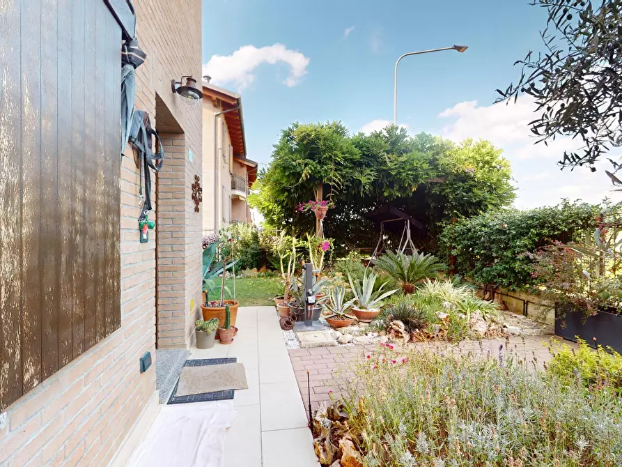 Immagine 40 di Villetta a schiera in vendita  in Via A. Pallotti a Valsamoggia