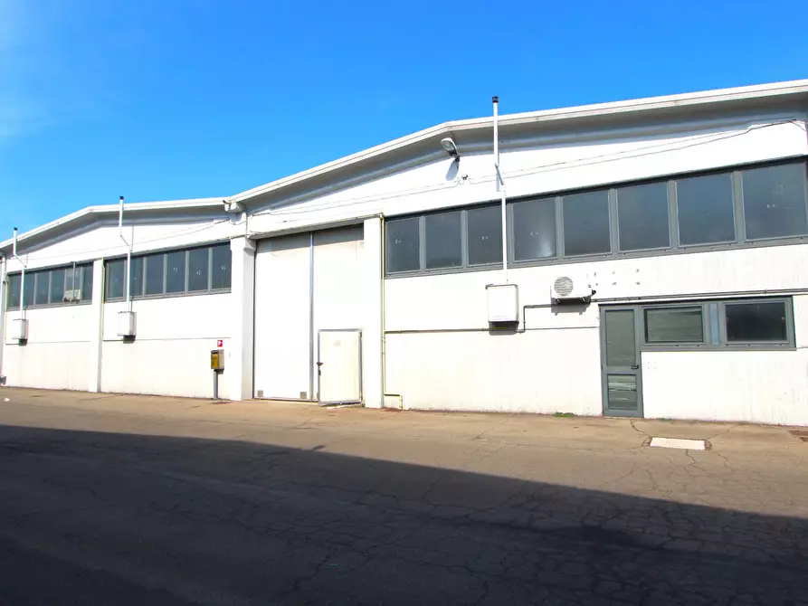 Immagine 2 di Capannone industriale in affitto  in Via Muzza a Valsamoggia