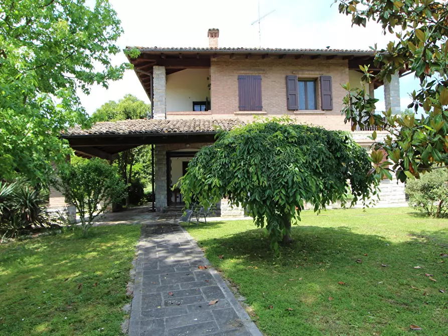 Immagine 2 di Casa indipendente in vendita  in Via Ciano a Valsamoggia