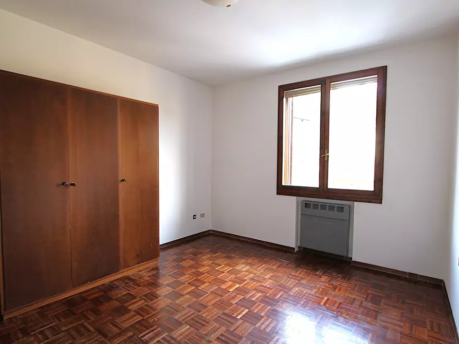 Immagine 8 di Appartamento in vendita  in Via A. Zanasi a Valsamoggia