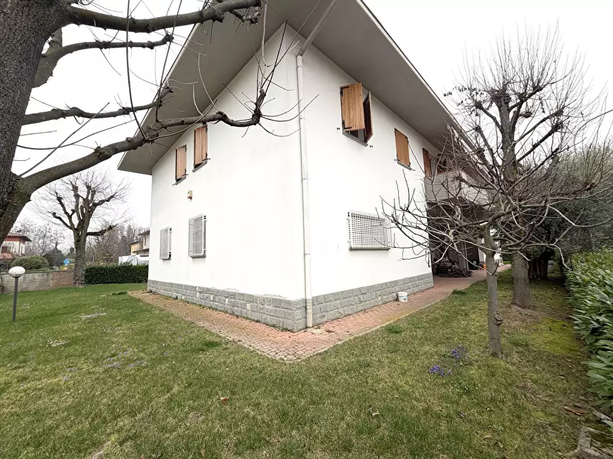 Immagine 7 di Porzione di casa in vendita  a Valsamoggia