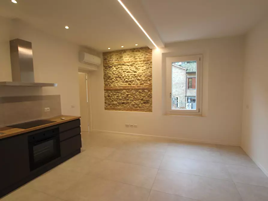 Immagine 31 di Appartamento in vendita  in Piazza Giuseppe Garibaldi a Valsamoggia