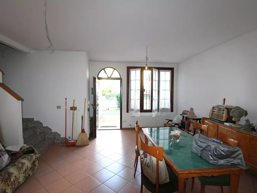 Immagine 27 di Villetta a schiera in vendita  in Via Pietro Nenni 26 a Valsamoggia