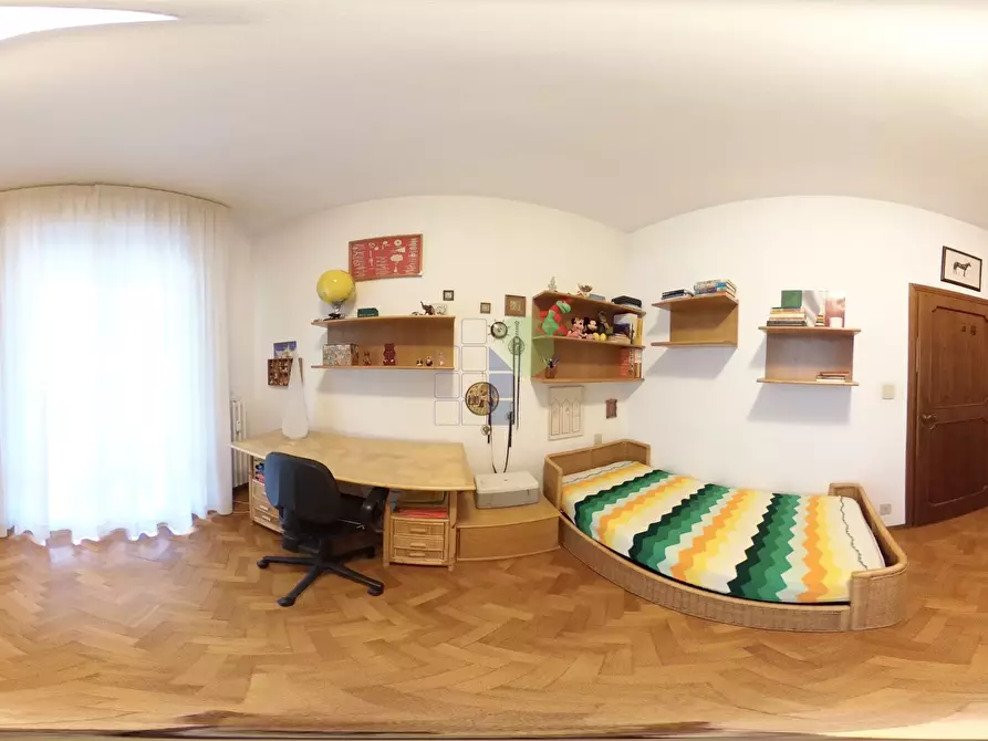 Immagine 4 di Pentalocale in vendita  in Via Calzabigi 110 a Livorno