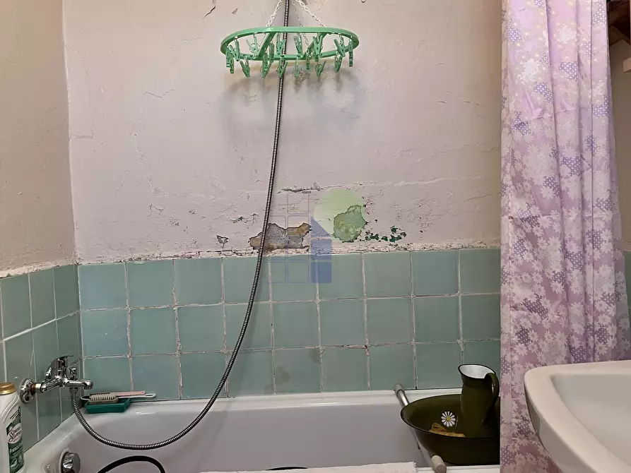 Immagine 9 di Pentalocale in vendita  in Piazza San Marco 45 a Livorno