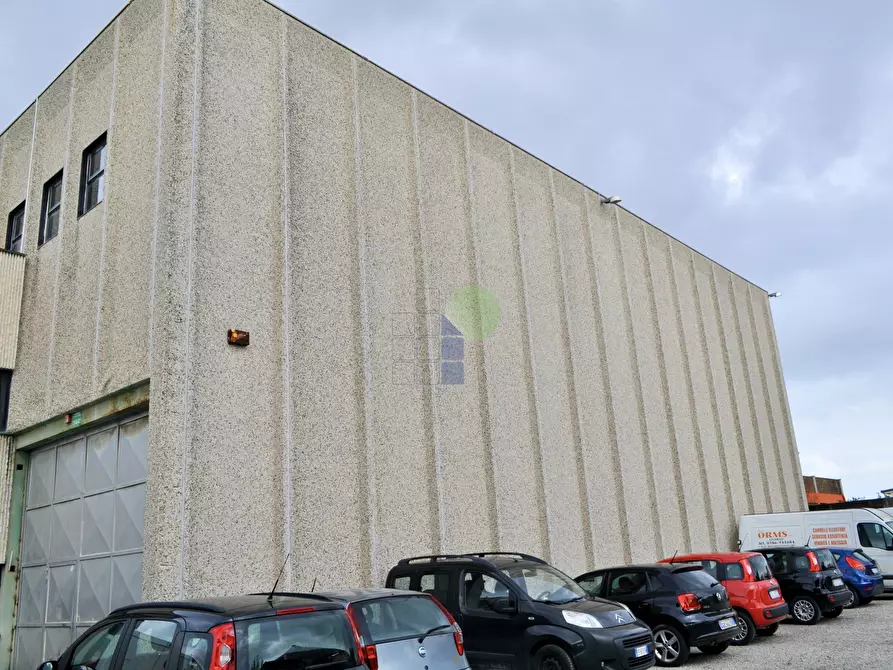 Immagine 6 di Attività artigianale in vendita  in Via della Padula 11 a Livorno