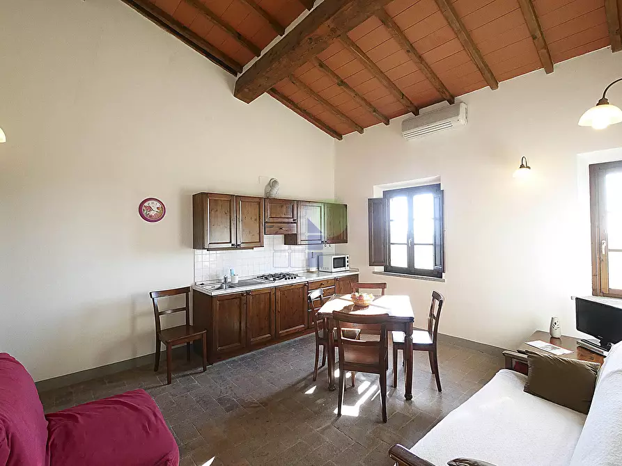 Immagine 1 di Bilocale in vendita  in Via Aurelia Sud 88 a San Vincenzo