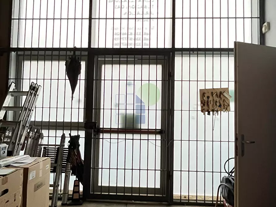 Immagine 10 di Attività artigianale in vendita  in Via Cimarosa 191 a Livorno