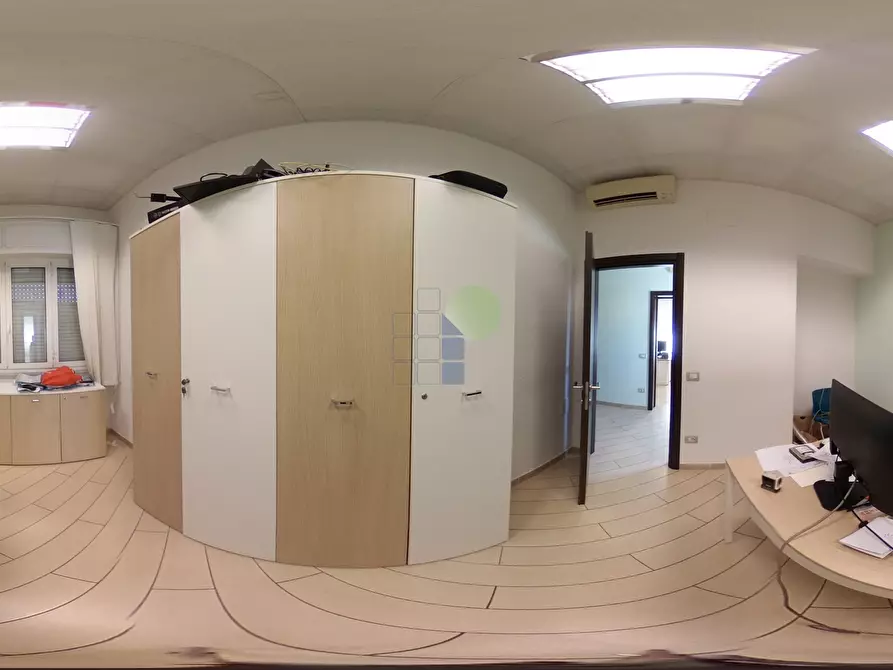 Immagine 11 di Ufficio in vendita  in Via L. da Vinci 35 a Livorno