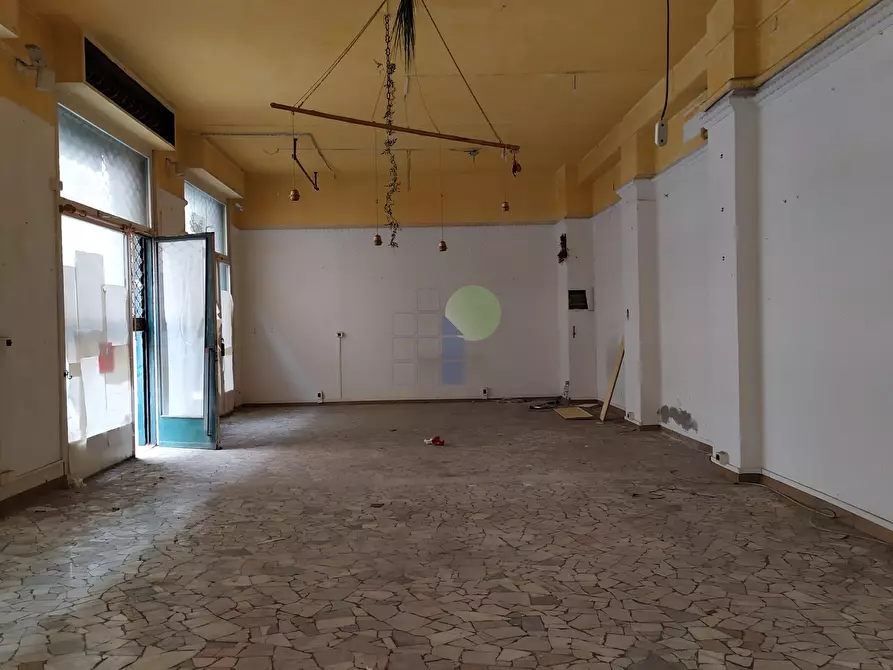 Immagine 10 di Capannone industriale in affitto  in Via Cogorrano 10 a Livorno