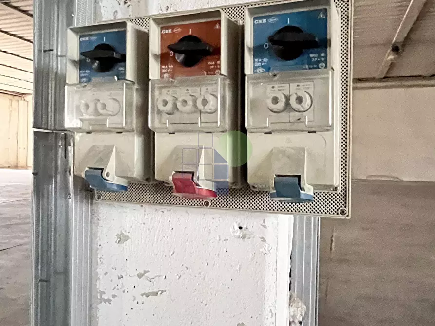 Immagine 28 di Capannone industriale in vendita  in Via per Rosignano 11 a Rosignano Marittimo