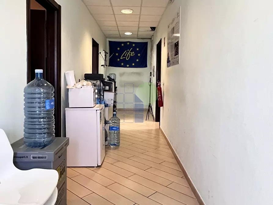 Immagine 8 di Ufficio in vendita  in Via L. da Vinci 35 a Livorno