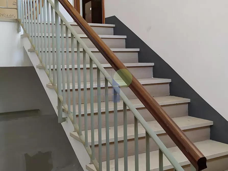 Immagine 2 di Attività artigianale in vendita  in Via Francesco Pera 1 a Livorno