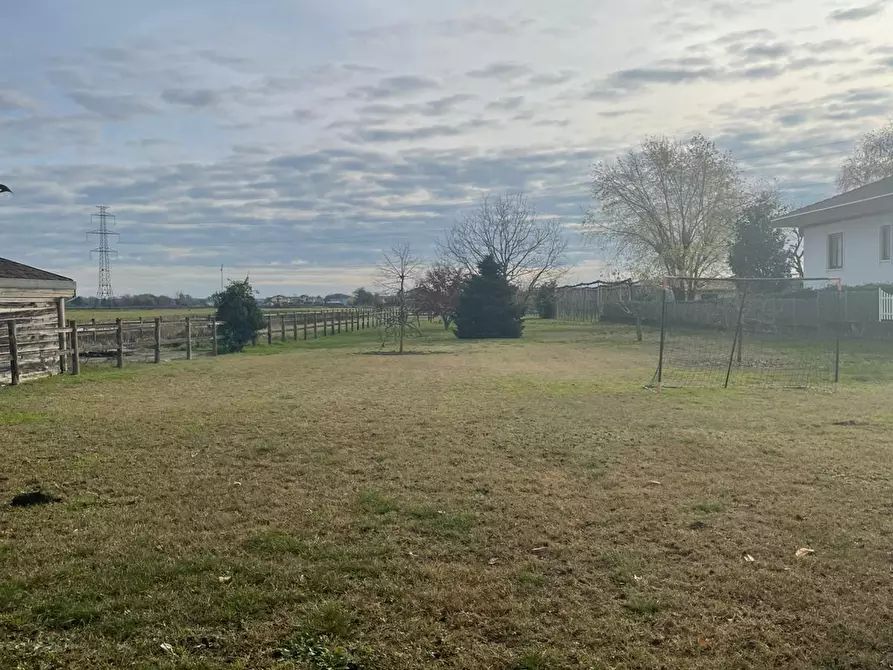 Immagine 10 di Rustico / casale in vendita  in Via Lanca 1 a Oleggio