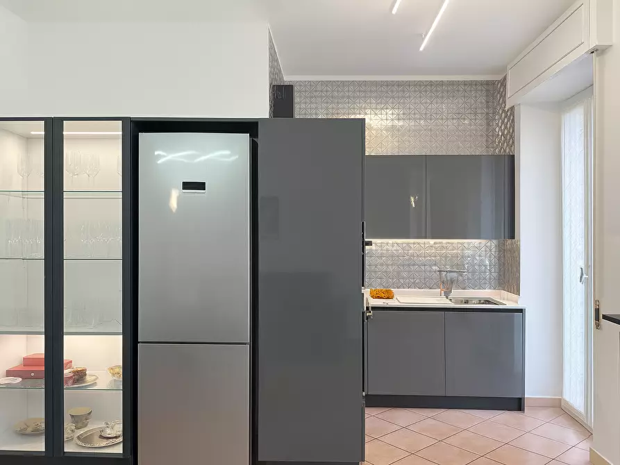 Immagine 9 di Trilocale in vendita  in Via Torino 11 a Arona