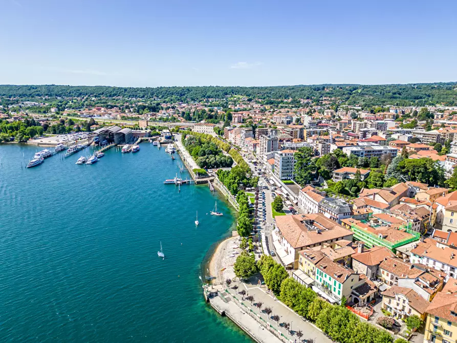 Immagine 17 di Quadrilocale in vendita  in Via XX Settembre 94 a Arona