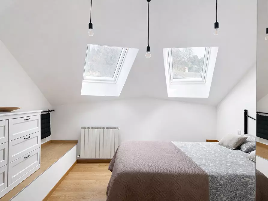 Immagine 12 di Bilocale in affitto  in Via alla Rocca 1 a Arona