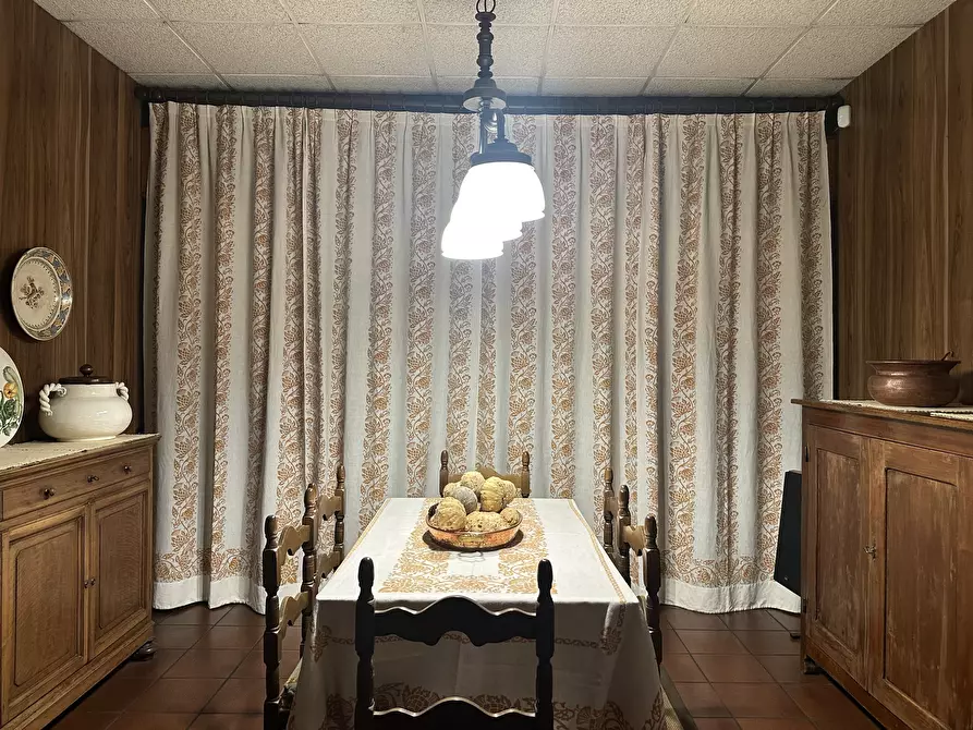 Immagine 13 di Villa in vendita  in Via Varallo Pombia 2 a Castelletto Sopra Ticino