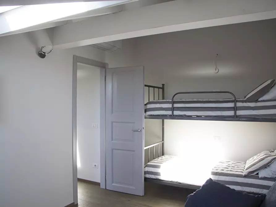 Immagine 7 di Trilocale in affitto  in Via Mazzini 1 a Belgirate