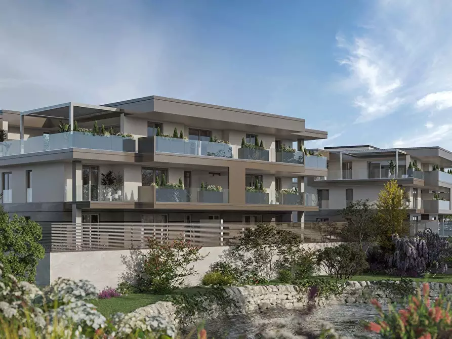 Immagine 11 di Trilocale in vendita  in Via XX Settembre 92 a Arona