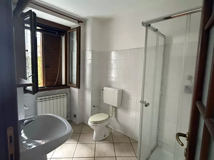 Immagine 21 di Bilocale in vendita  in Via Manzoni 1 a Arona