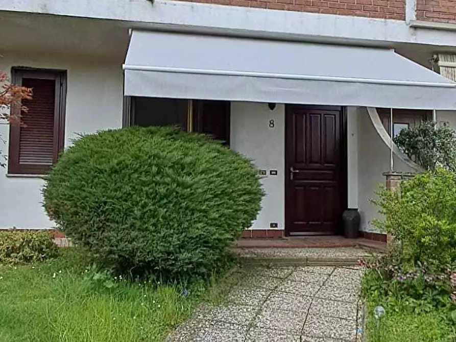 Immagine 24 di Villetta a schiera in affitto  in Via Como 1 a Pombia