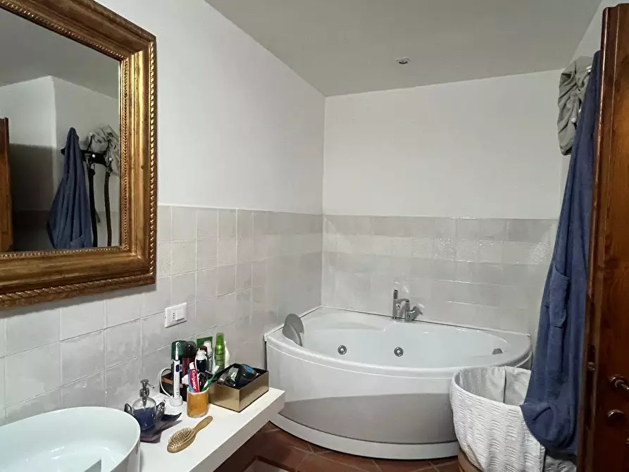 Immagine 18 di Pentalocale in vendita  in Via Canto alle Gracchie a Scandicci