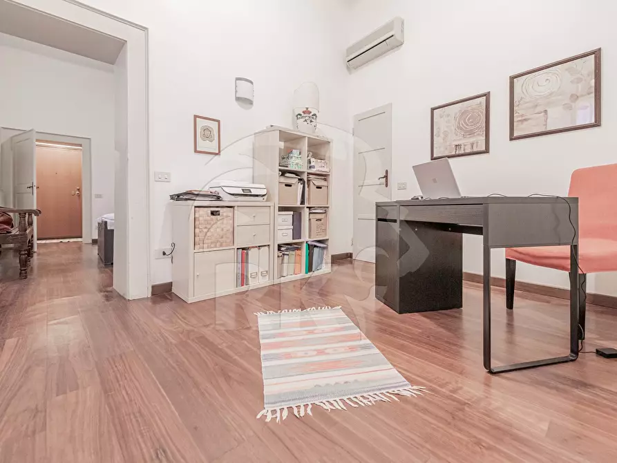 Immagine 13 di Trilocale in affitto  a Bologna