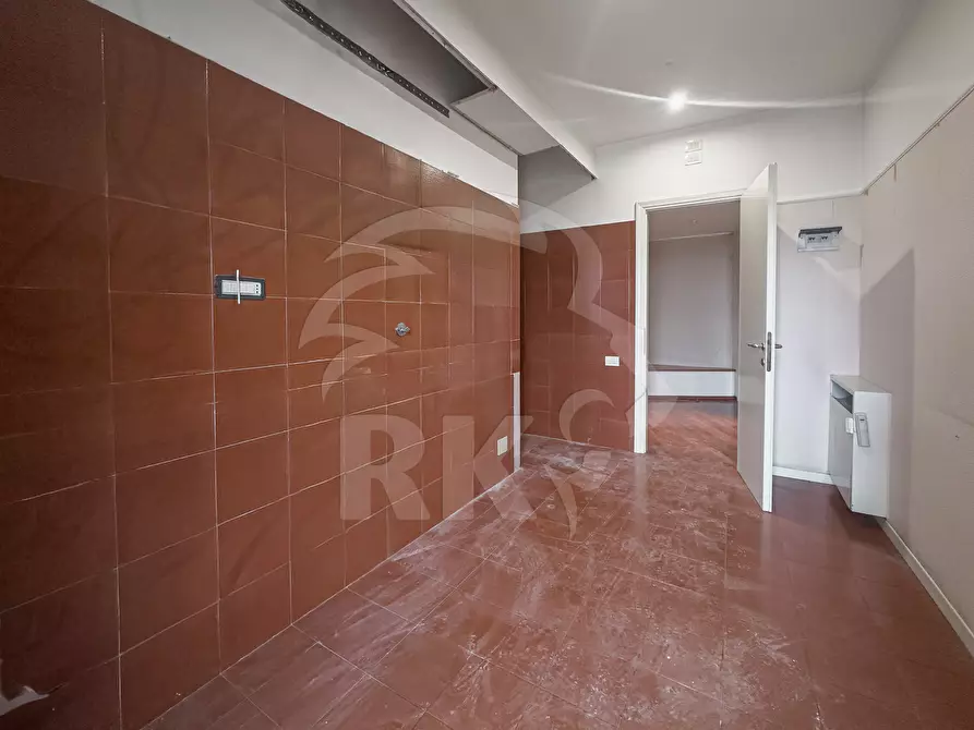 Immagine 10 di Quadrilocale in vendita  in Via Don Luigi Sturzo 37 a Bologna