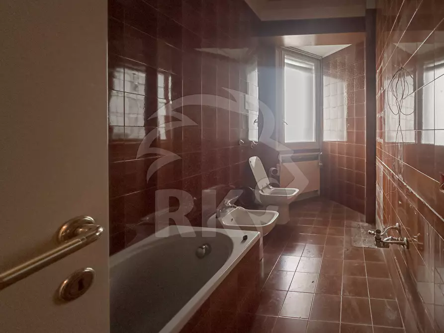 Immagine 13 di Quadrilocale in vendita  in Via Don Luigi Sturzo 37 a Bologna