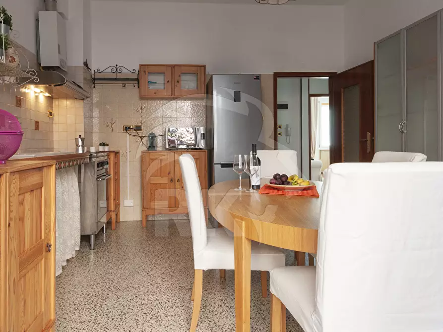 Immagine 17 di Trilocale in vendita  in Via San Mamolo 153 a Bologna