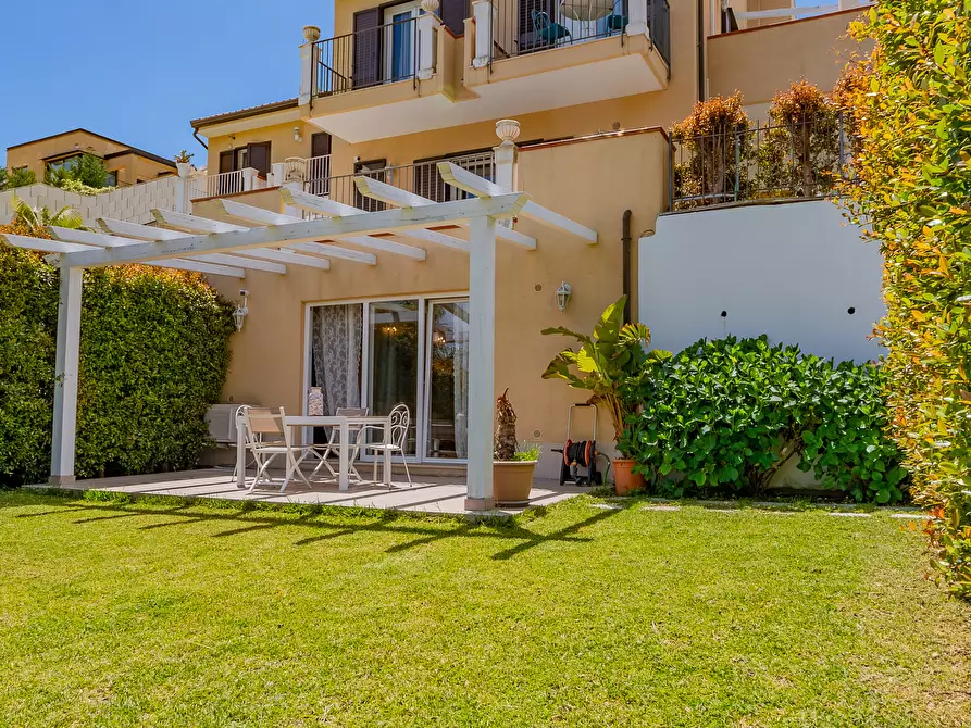 Immagine 61 di Villa in vendita  in Contrada Mastrissa a Taormina