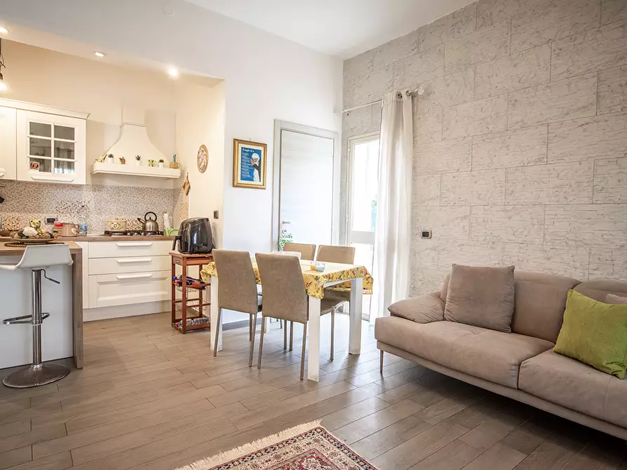 Immagine 13 di Appartamento in vendita  in Via centuripe a Siracusa